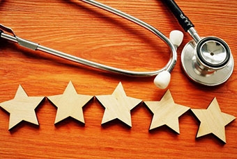 How Reviews & Ratings Impact Your Clinic’s Google Ranking